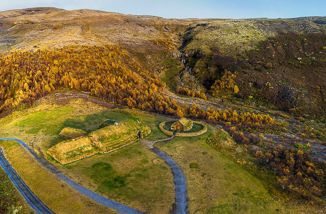 Viking-houses-game-of-thrones-iceland