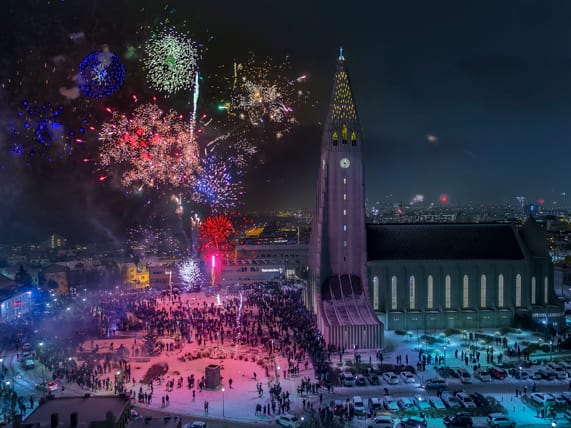 Amazing fireworks show in front of the Hallgrimskirkja church in Reykjavik