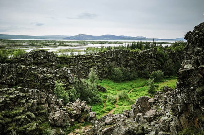 Game-of-Thrones-Thingvellir-Iceland.jpg