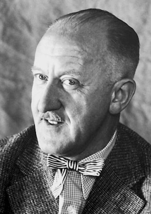 Halldor-Kiljan-Laxness-Famous-people-from-Iceland-writer-poet.jpg