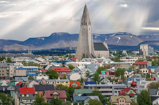 Hallgrimskirkja_and_reykjavik.jpg