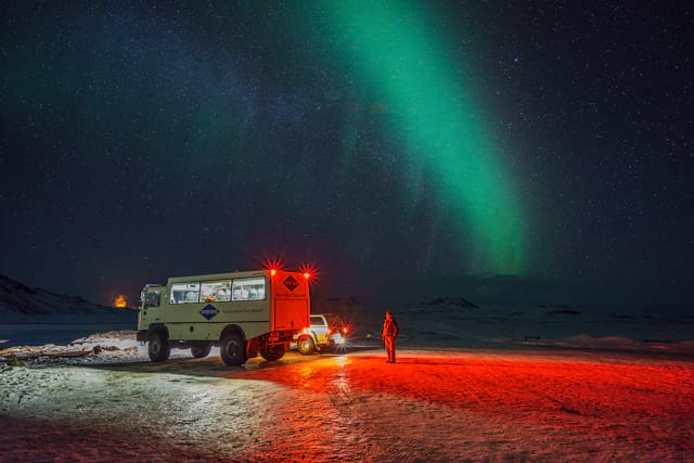 Northern Lights experience with gray line iceland