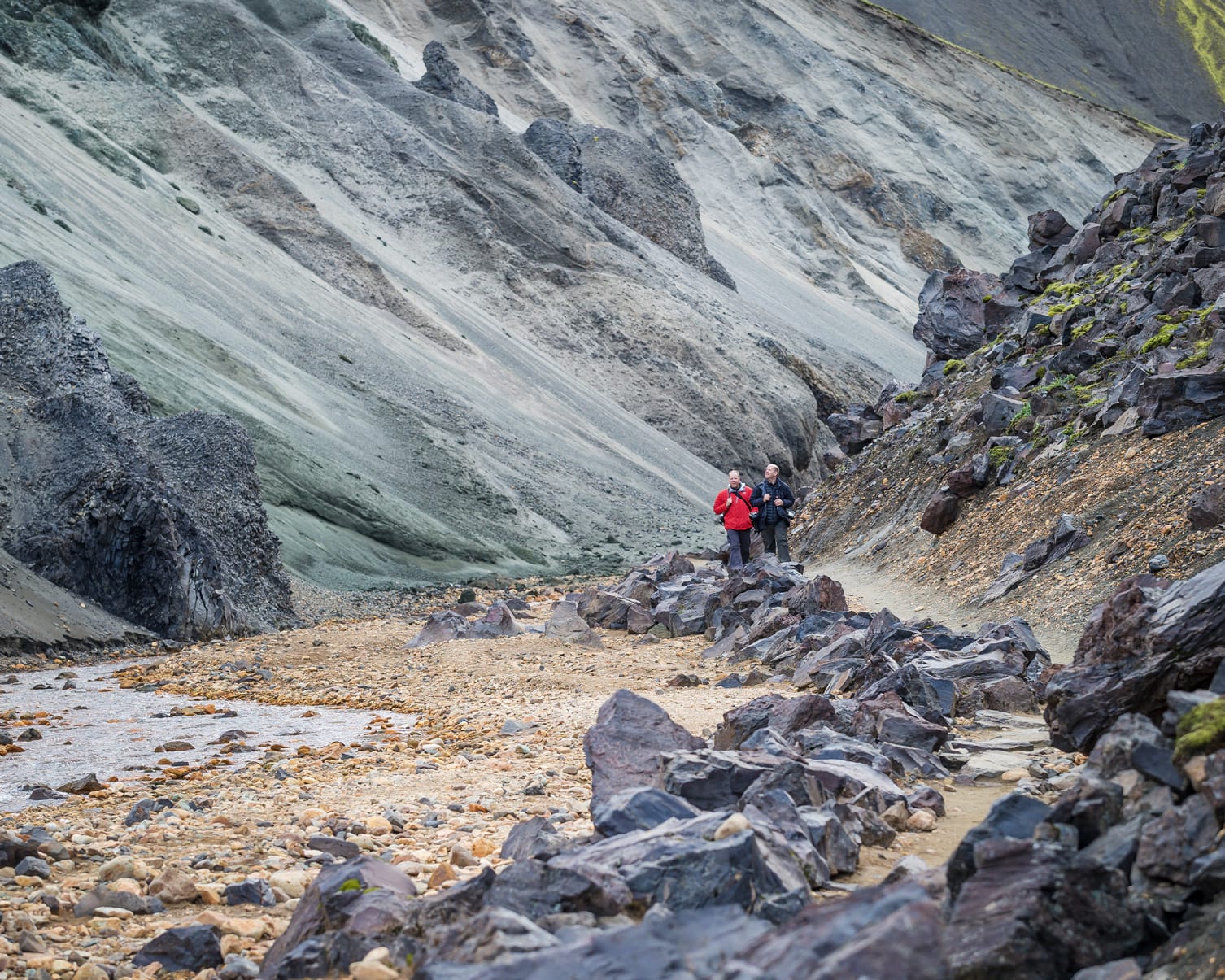 Walk in between Landmannalaugar hills