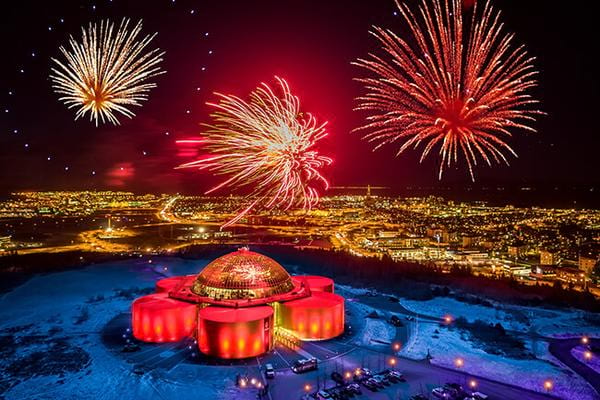 Perlan-fireworks-Reykjavik-Iceland.jpg