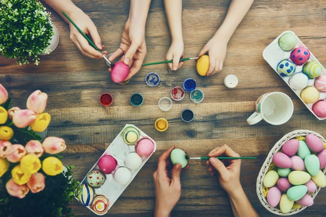 Easter-tradition-paining-eggshells-with-kids